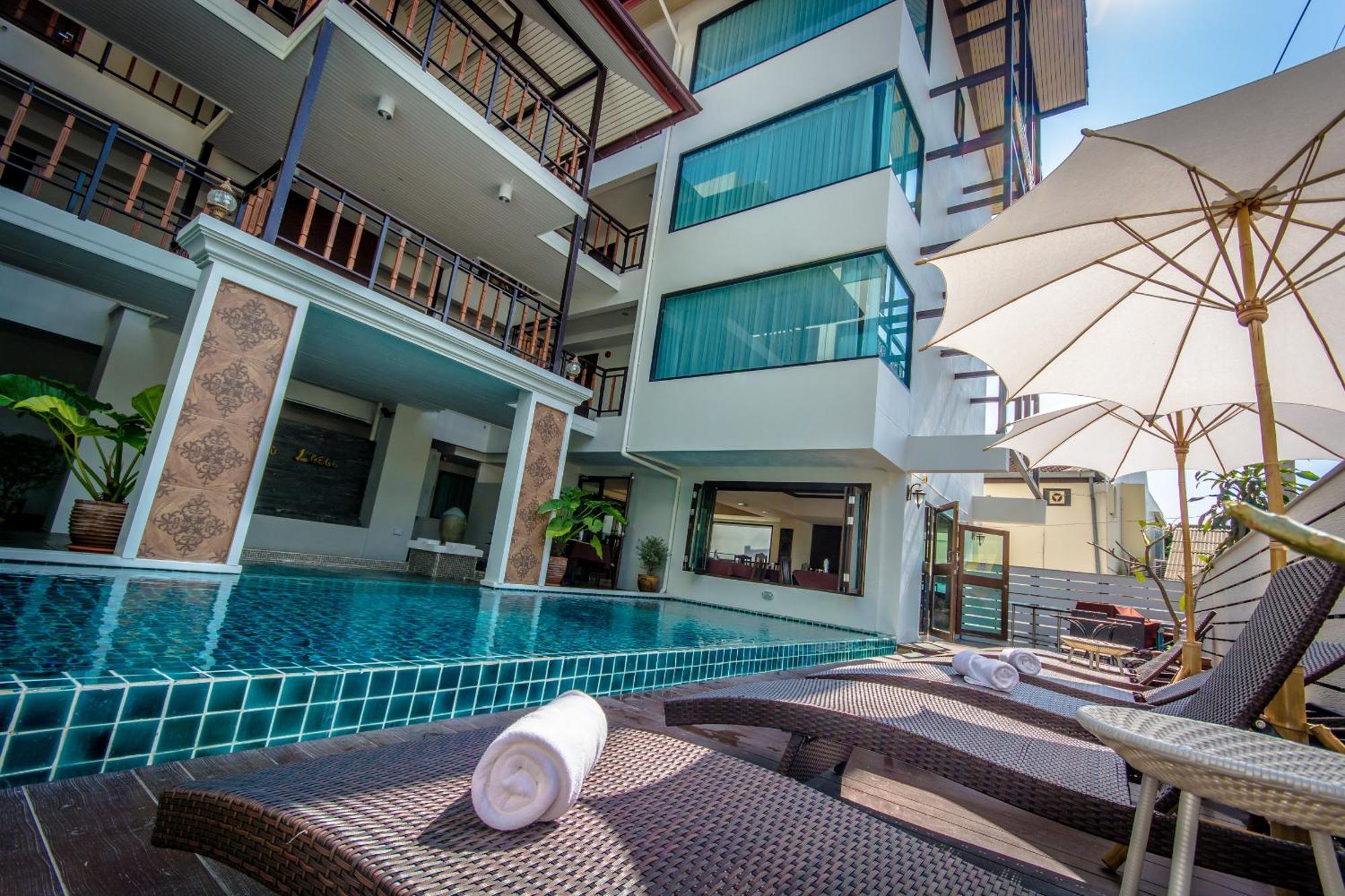 Goldenbell Hotel Chiangmai Chiang Mai Exteriör bild