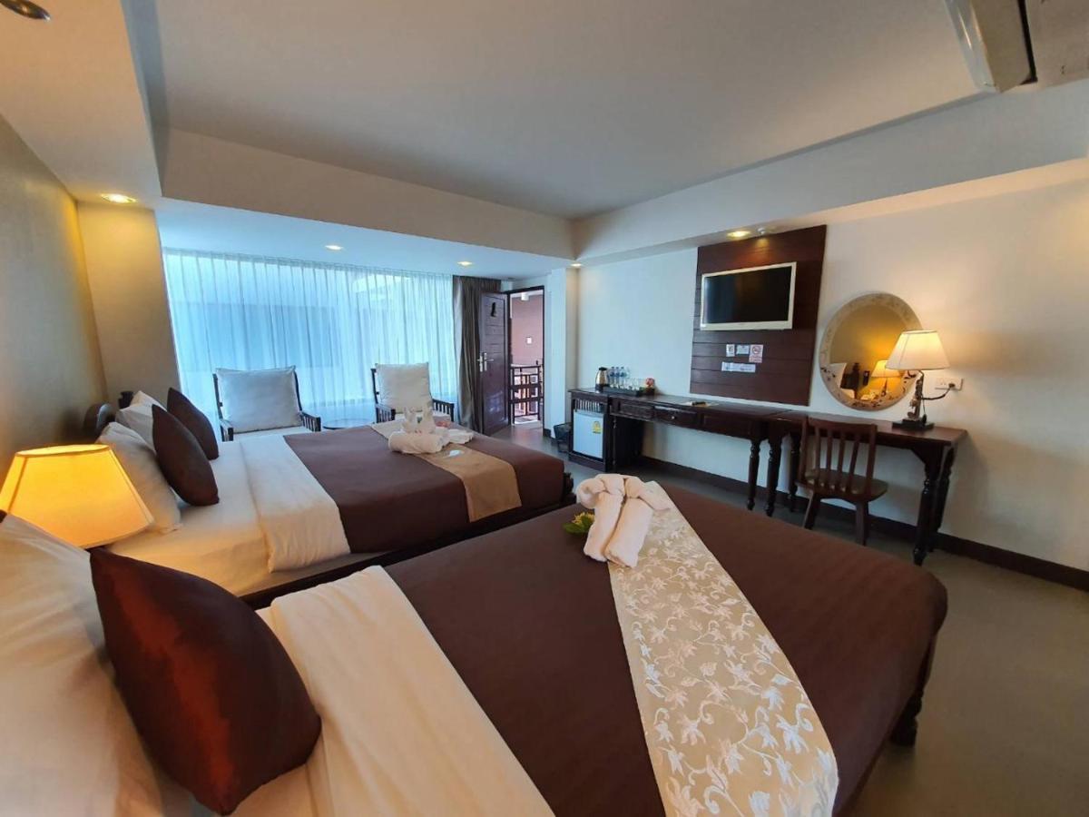 Goldenbell Hotel Chiangmai Chiang Mai Exteriör bild