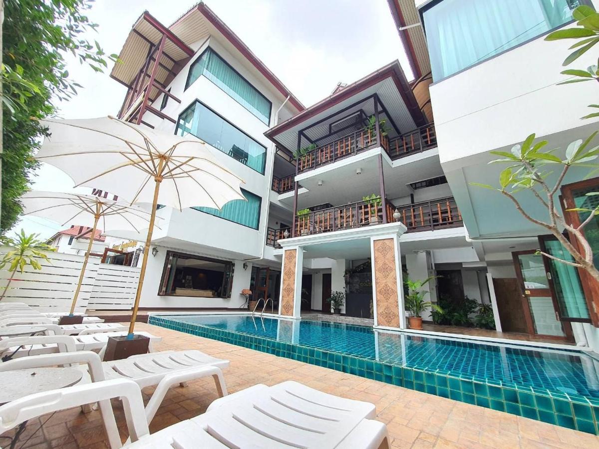 Goldenbell Hotel Chiangmai Chiang Mai Exteriör bild