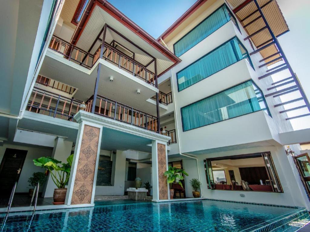 Goldenbell Hotel Chiangmai Chiang Mai Exteriör bild